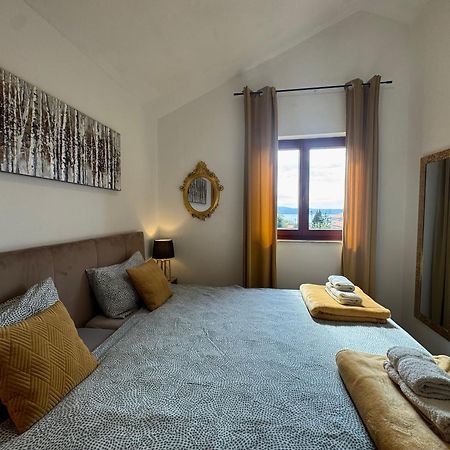 Apartments Orhidelia Njivice Kültér fotó