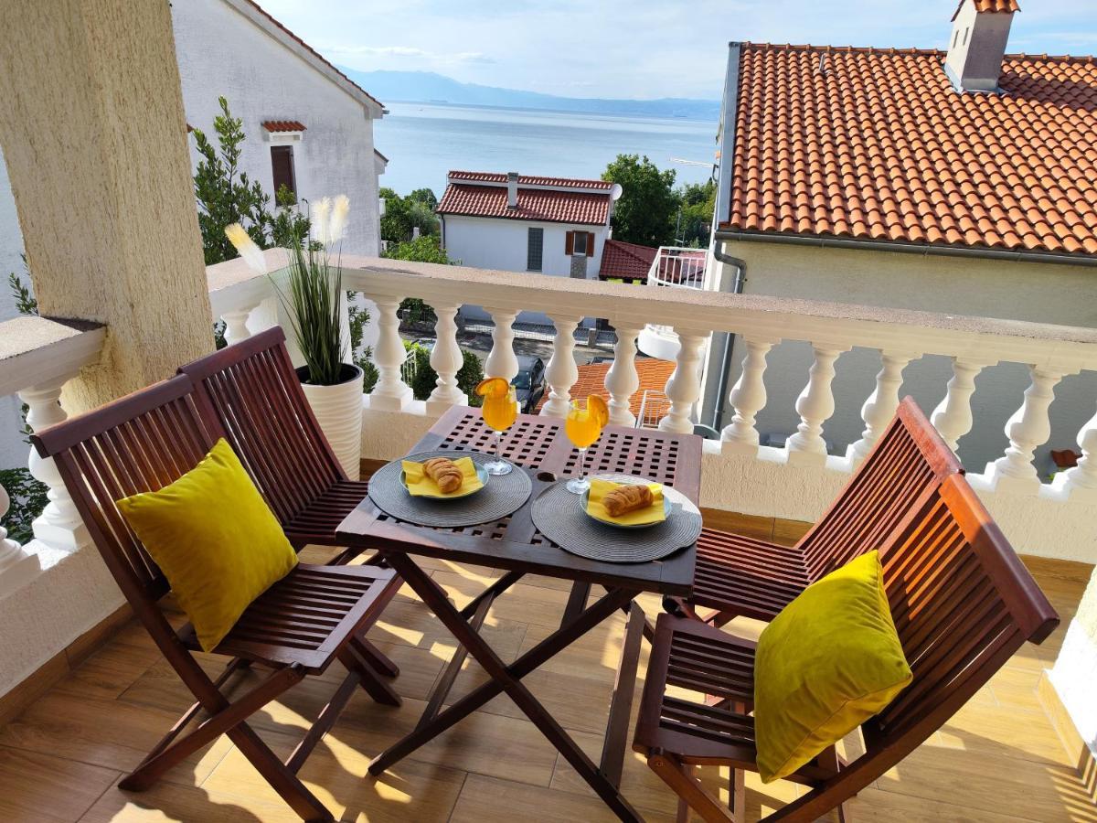 Apartments Orhidelia Njivice Kültér fotó